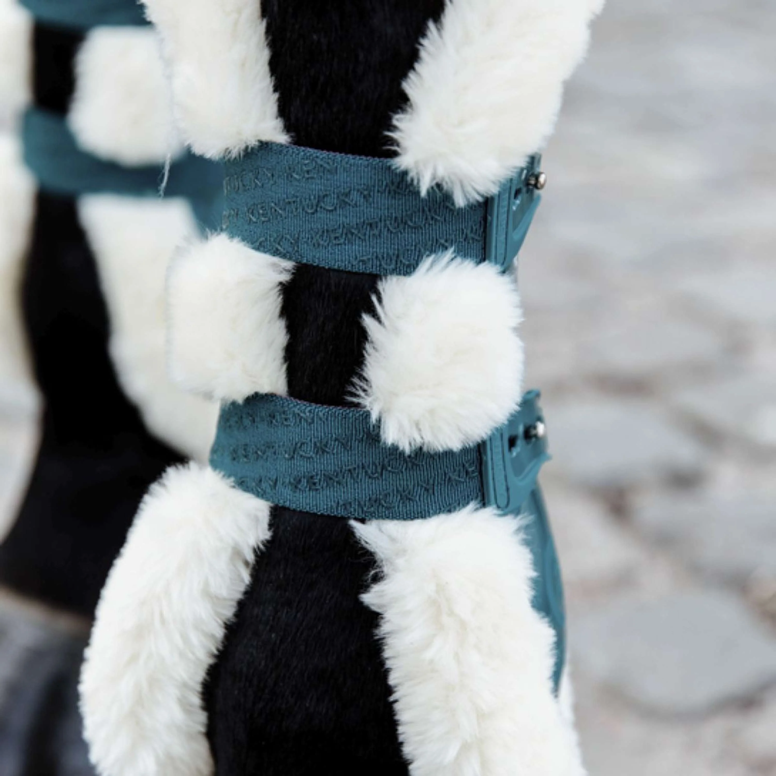 Kentucky Horsewear Stinchiere Bamboo Elastic Vegan Sheepskin Smeraldo - Image 3