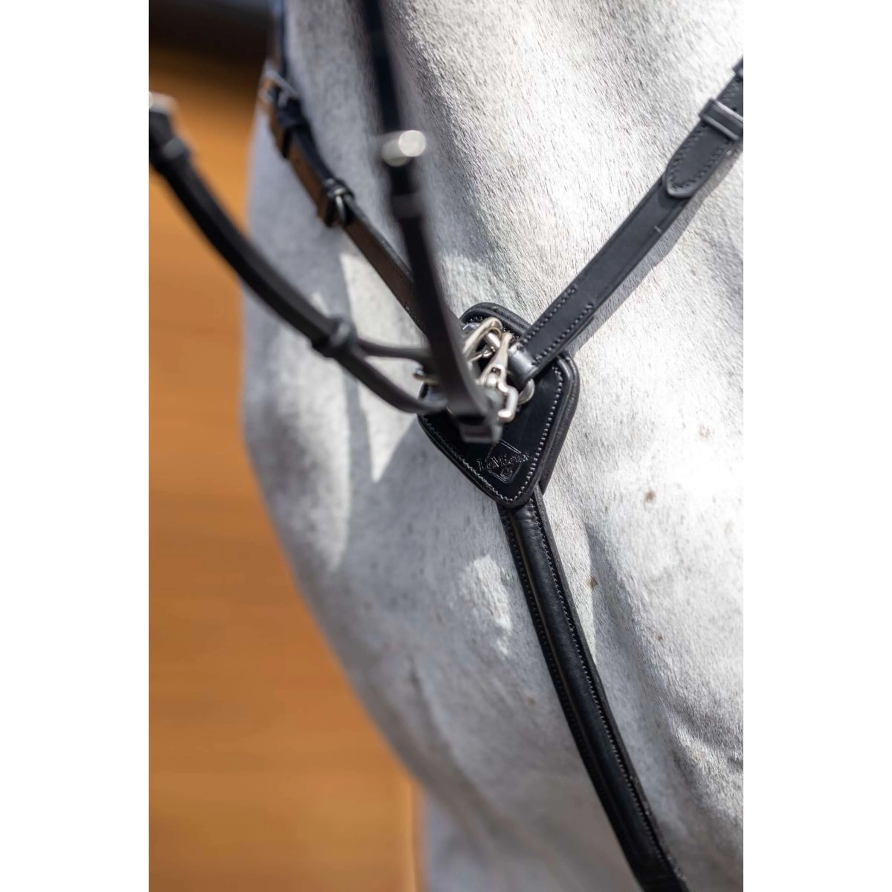 LeMieux Martingala Breastplate Detachable Nero - Image 3